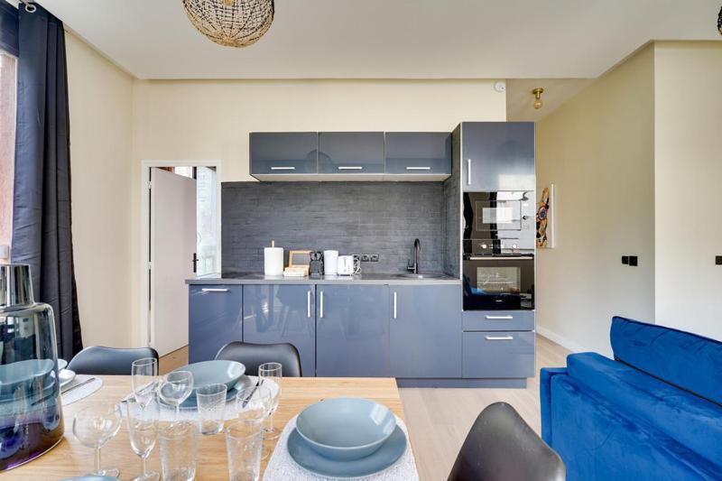 186 Six - Superb In Appartement Parijs